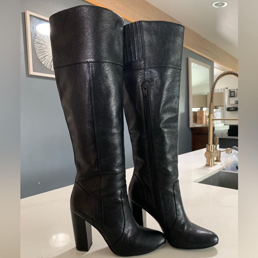 Leather black Banana Republic heel boots 🖤🖤